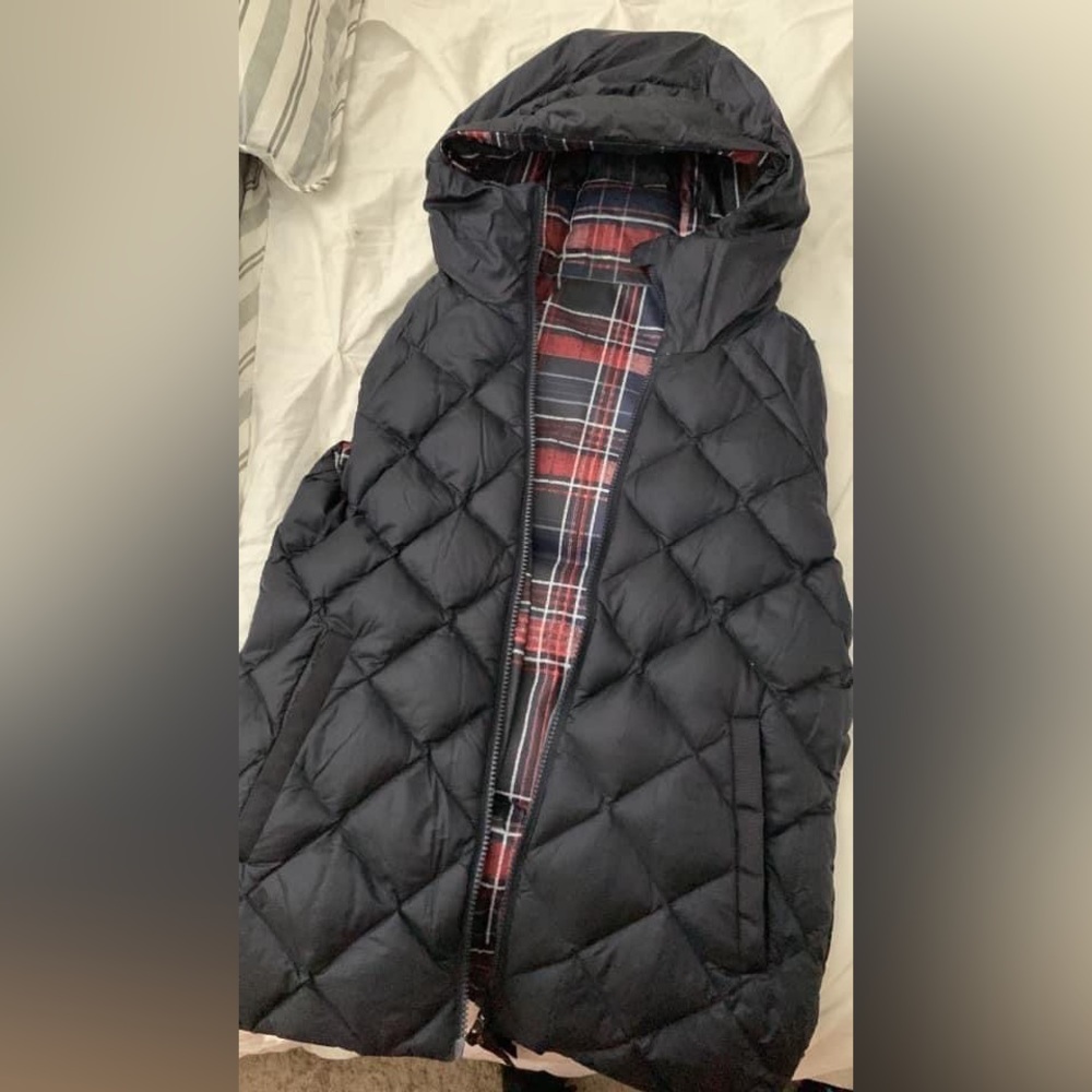 Lululemon puffer vest